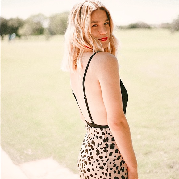 ⭐️LAST ONE⭐️ Silky Satin Leopard Skirt - Picture 4 of 8